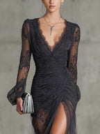 Sofia | Maxi-Kleid in Dunkelgrau mit Spitzen-Details.