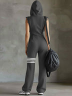 Danielle - Vintage Sport-Jumpsuit mit Kapuze und Streifen