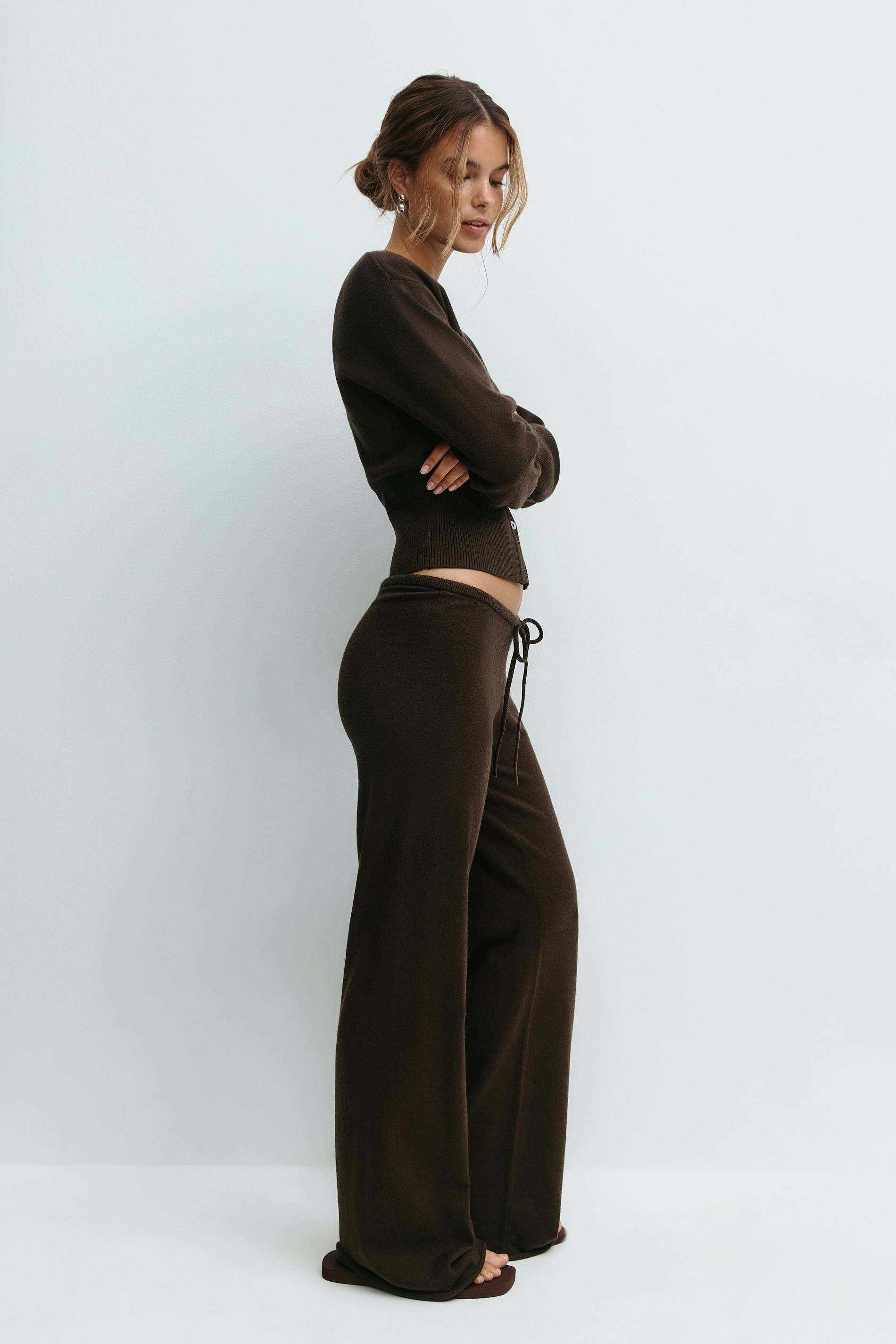 Inaya – Contoured Knit Ensemble