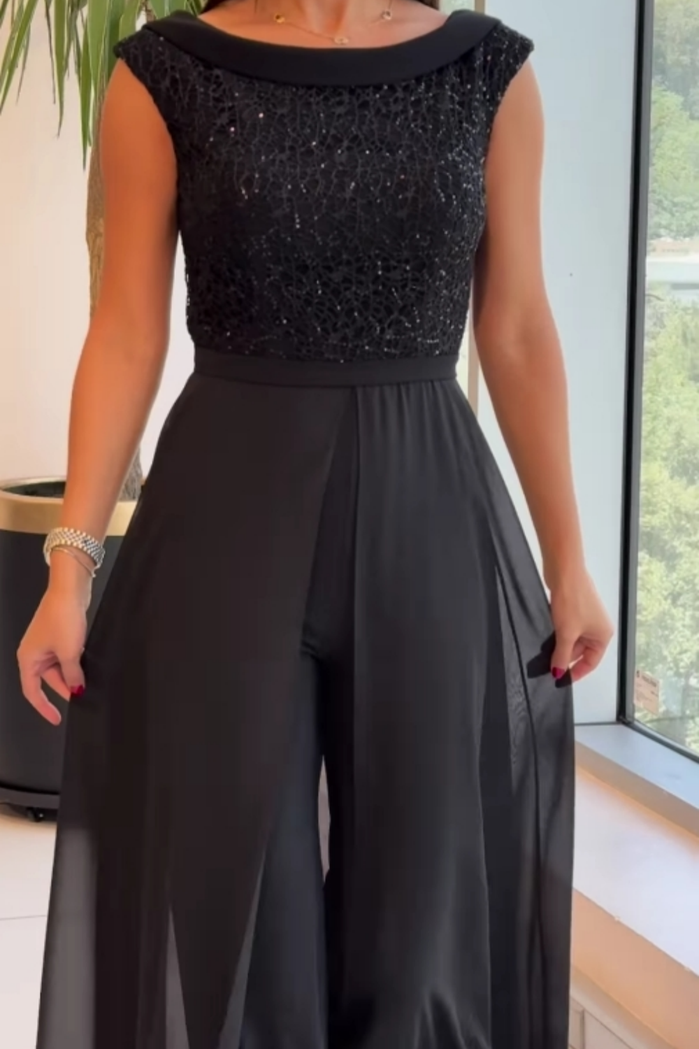 Avalon – Stilvoller ärmelloser Jumpsuit