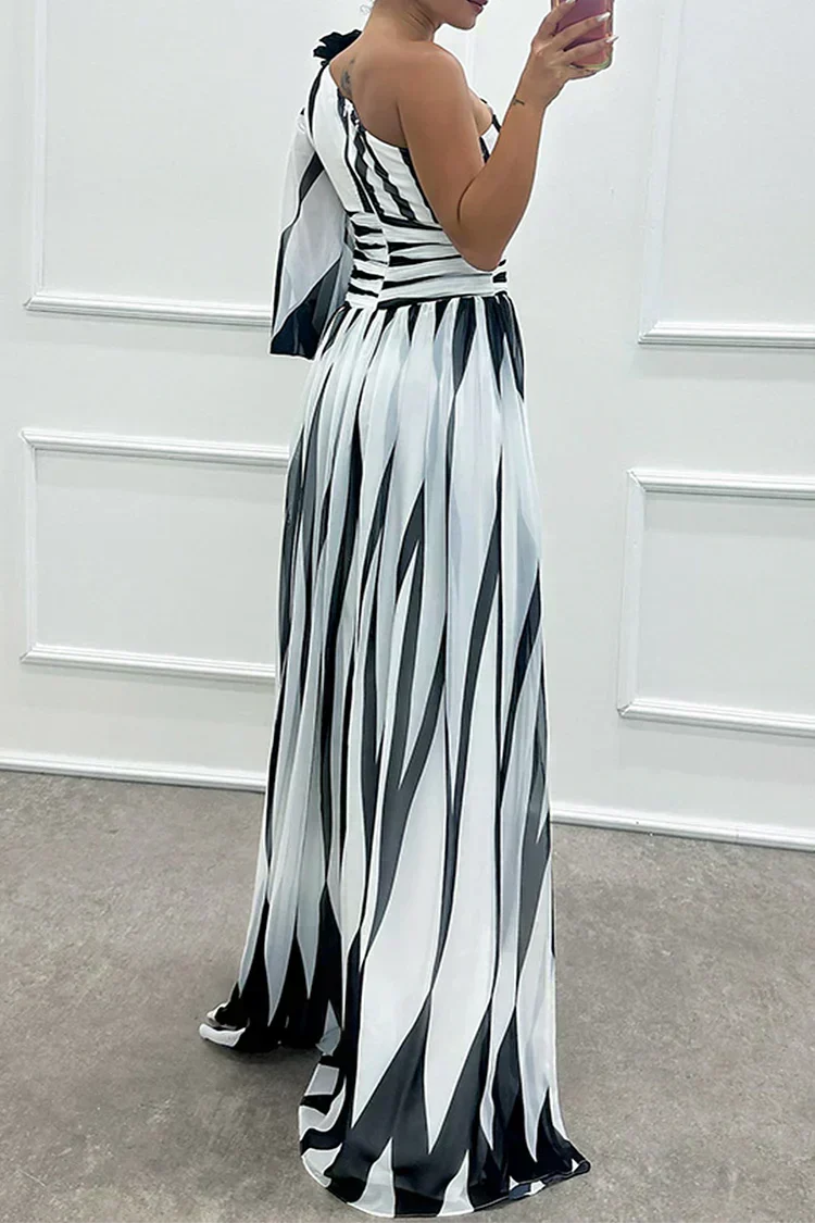 Shiloh - Elegantes Maxikleid mit Streifen und asymmetrischem Träger