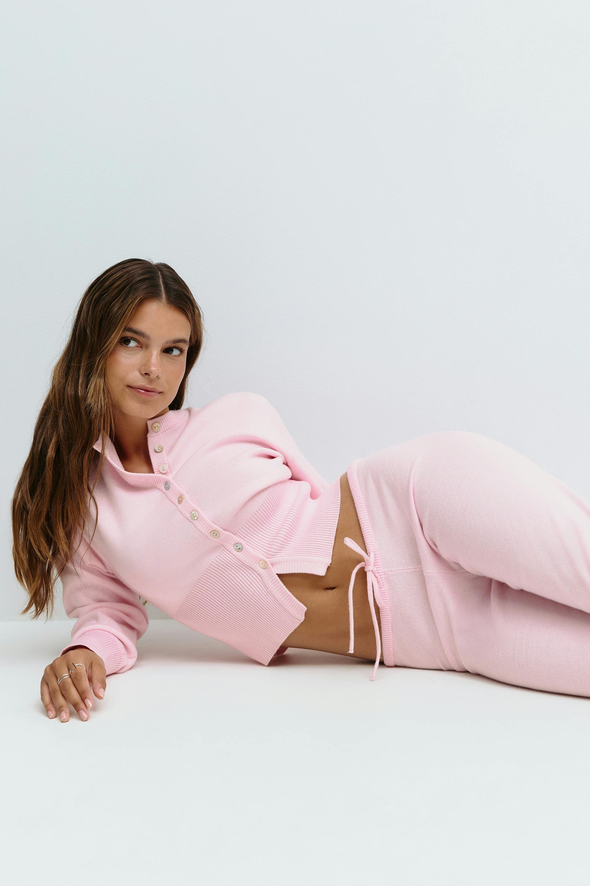 Inaya – Contoured Knit Ensemble