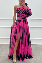 Shiloh - Elegantes Maxikleid mit Streifen und asymmetrischem Träger