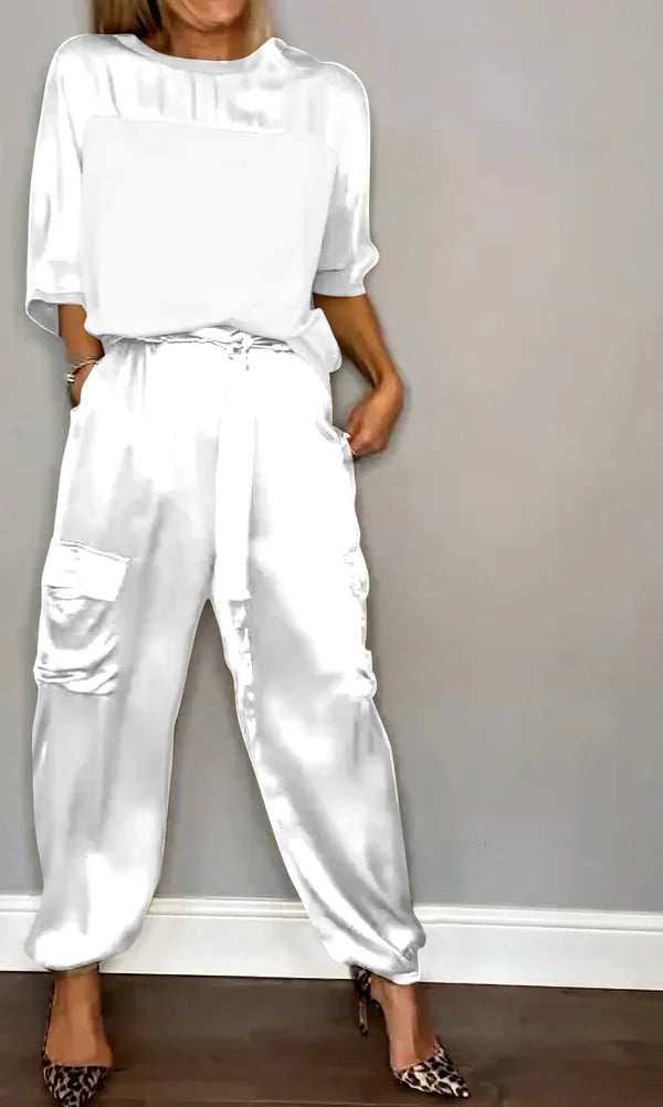 Margaret - Luxuriöses Satin-Set.