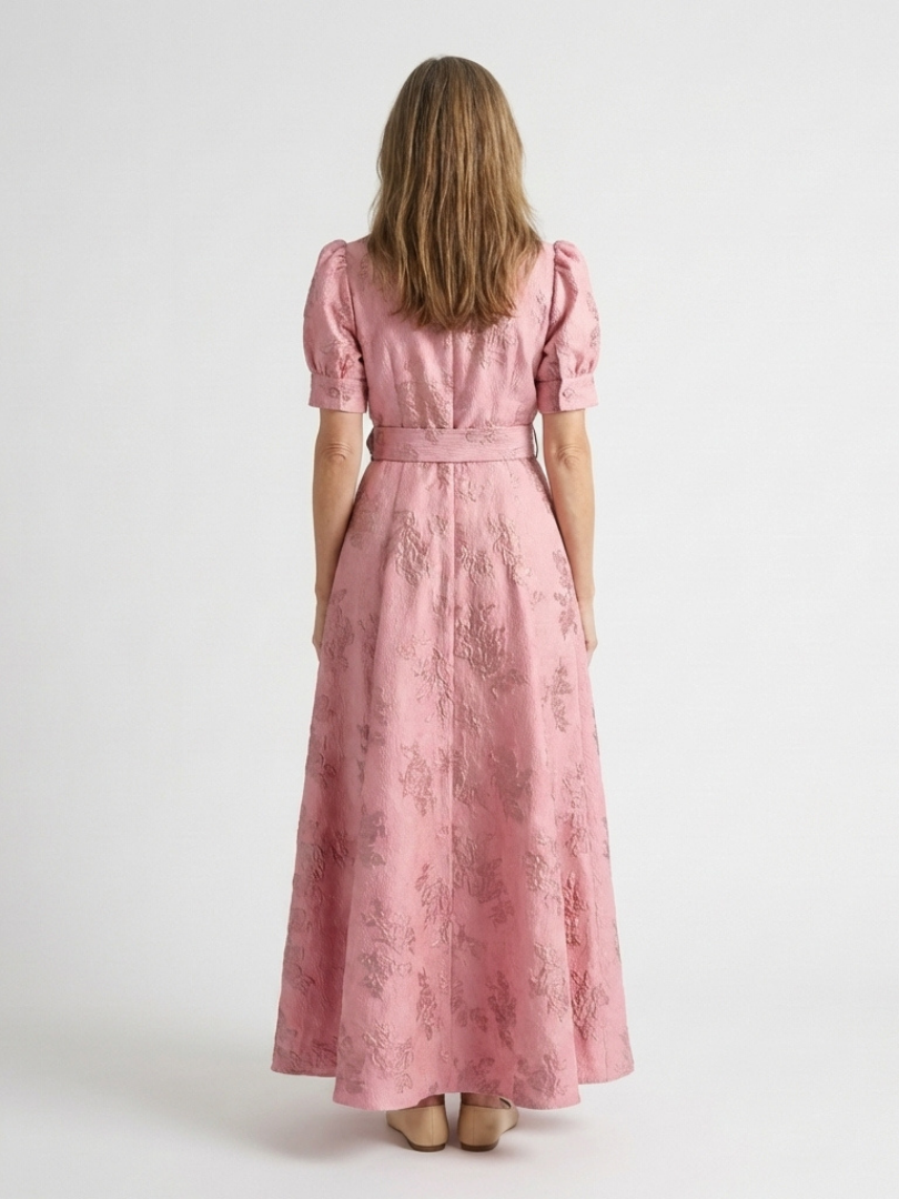 Xanthea | Kurzärmliges, gebundenes Maxikleid mit floralem Strukturdesign