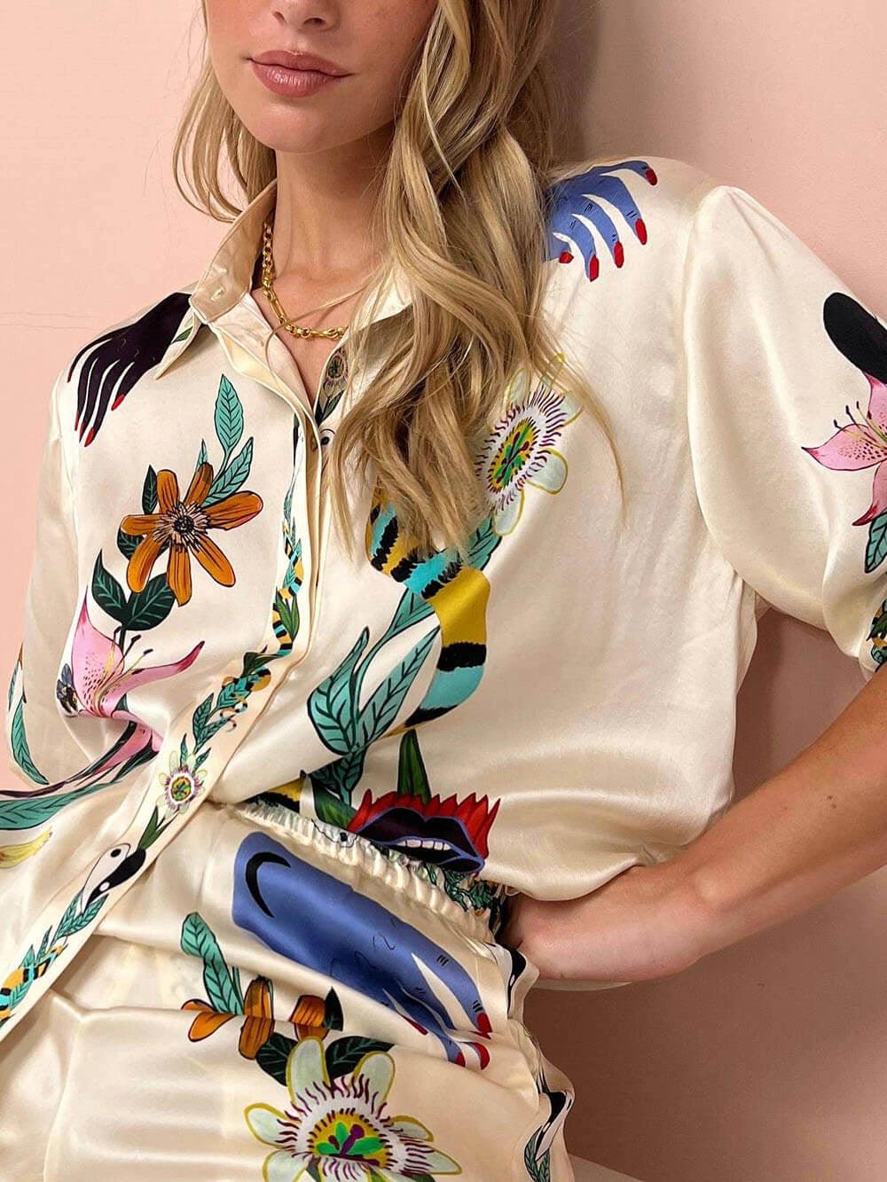 Nika | Satin Druck-Shirt und Hosen-Set mit Resort-Vibes – Einzigartiger Fit