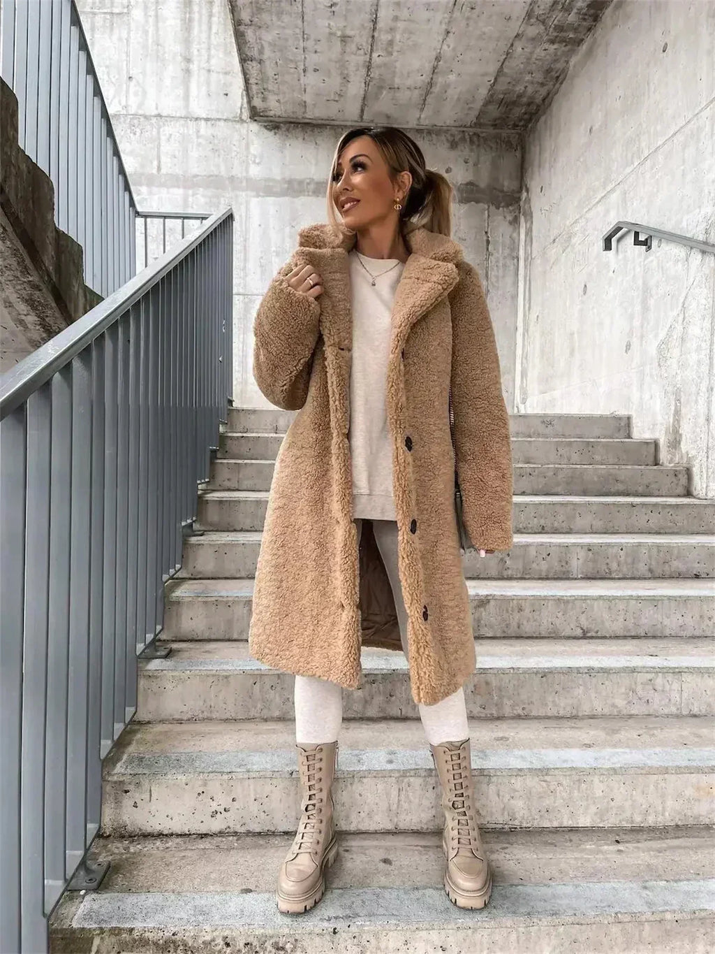 Naomi™ | Cozy Blanket