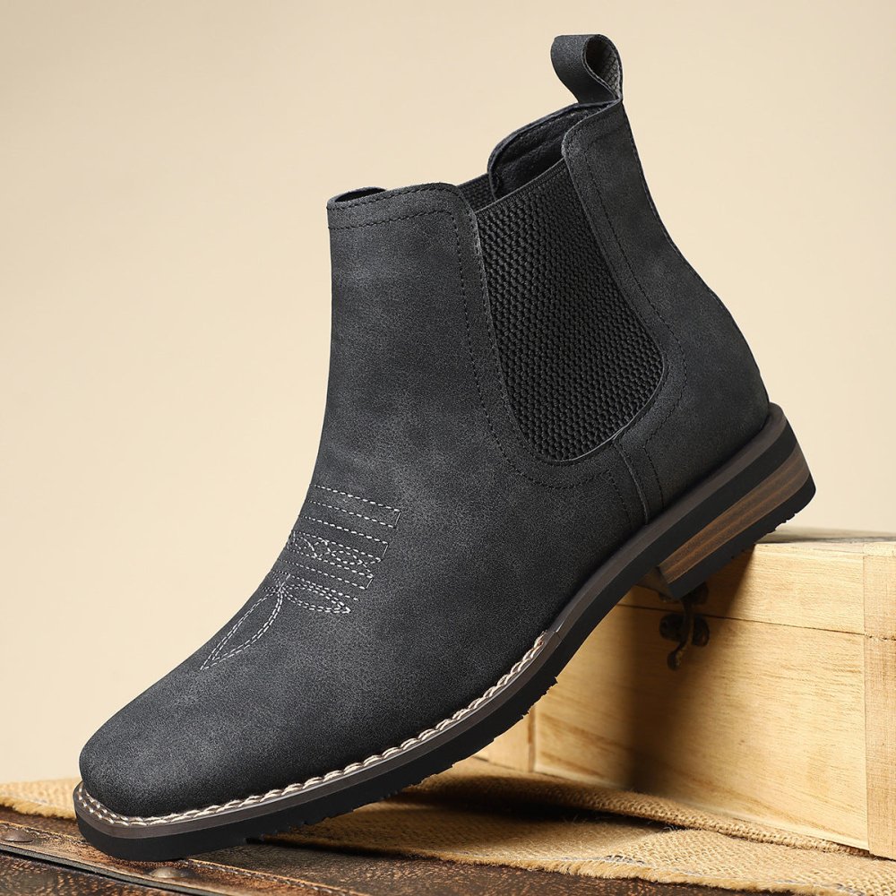 Mattis Boots | From Autumn Breezes to Winter Showers