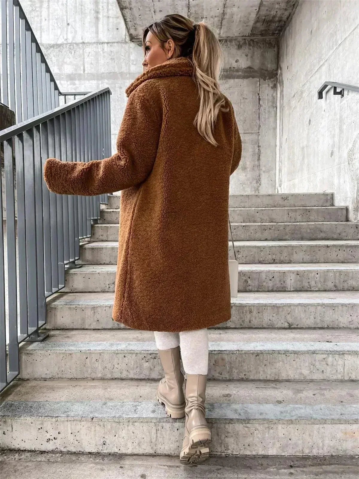 Naomi™ | Cozy Blanket