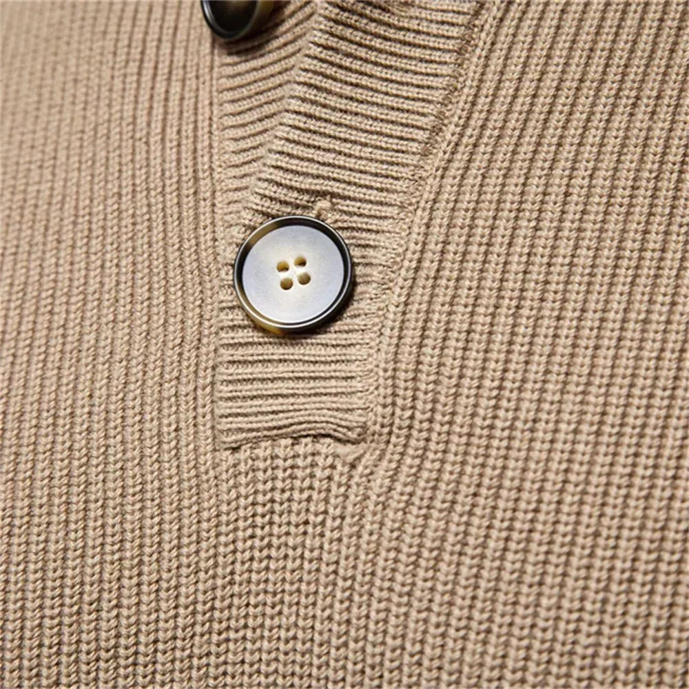 Konrad | Eleganter Herrenpullover mit Knopfdetails