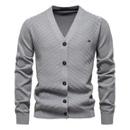 Schneider | V-Ausschnitt Herren Cardigan in warmem Design