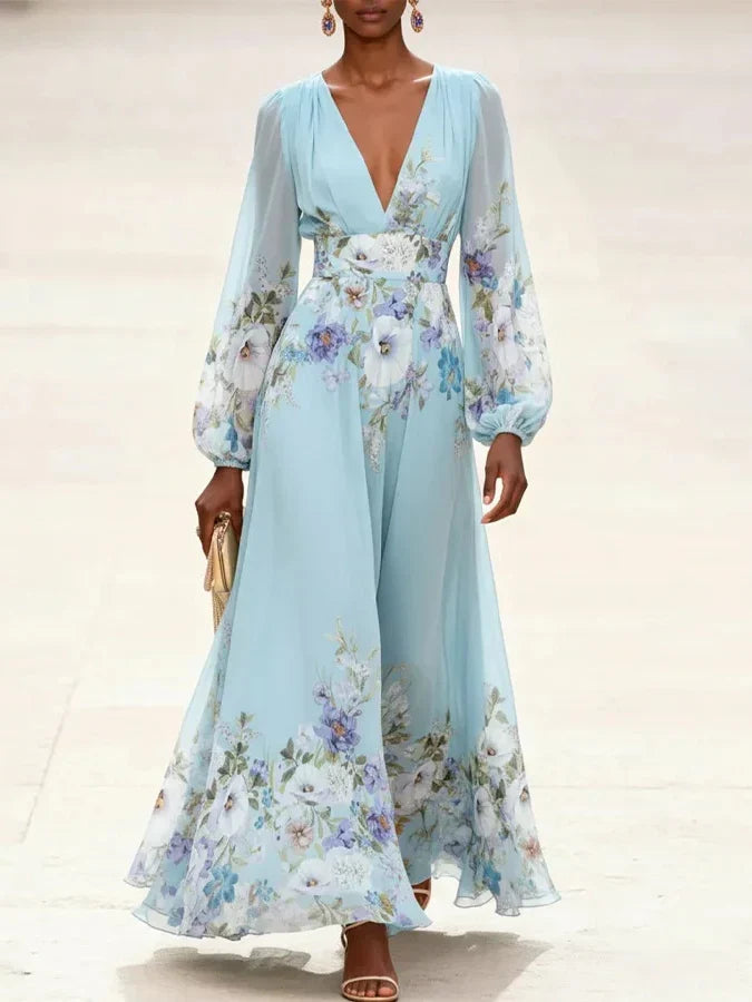 Mia | Hellblaues Floral Chiffon Maxikleid mit V-Ausschnitt