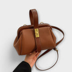 Olivia - Vintage Handbag