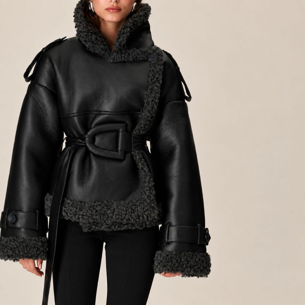 Aris | Elegante Gürteltasche zur Sherpa-Jacke