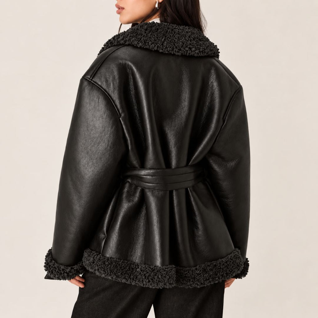 Aris | Elegante Gürteltasche zur Sherpa-Jacke