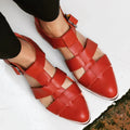 Geflochtene Sandalen mit Zehenpartie