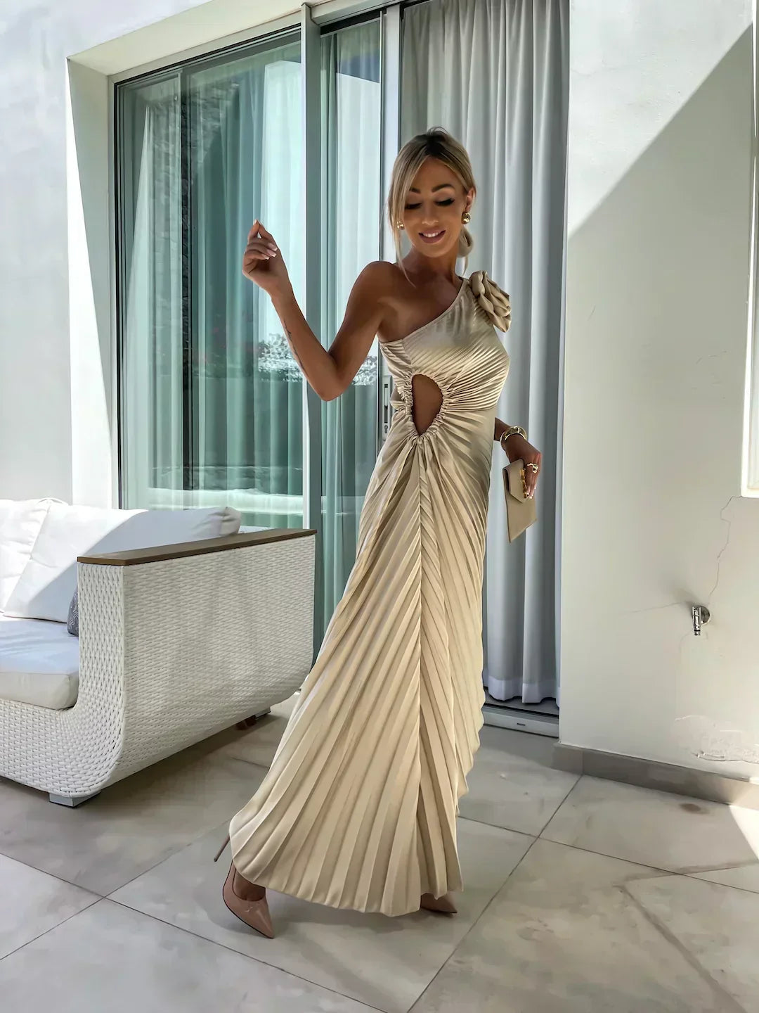 Eya™ | Elegantes Maxi-Kleid mit floralem Muster und einseitigem Träger
