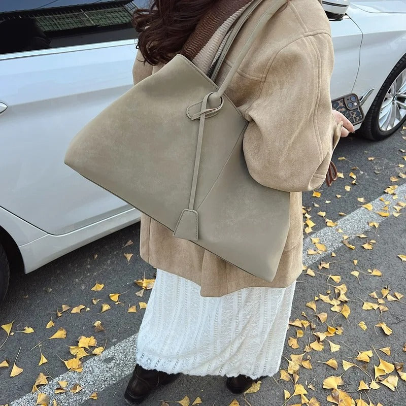 Kyadeeih | Elegante Tragetasche